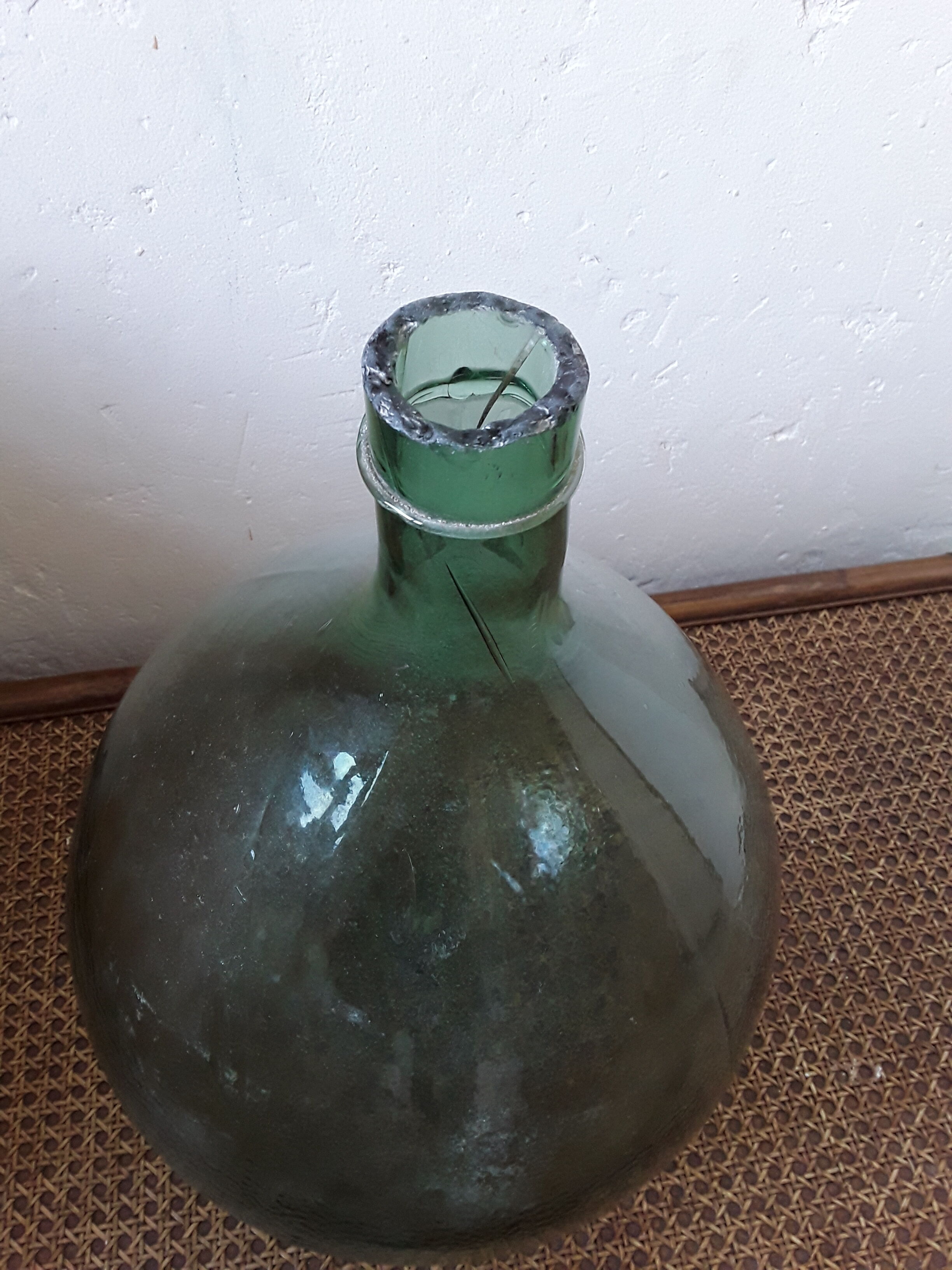 Blown glass 15 L demijohn