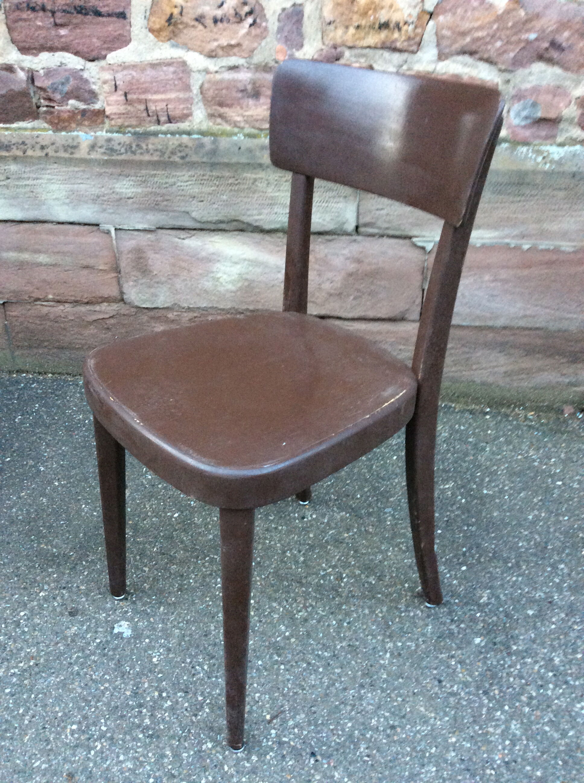 Lot de 44 chaises bistrot Tütsch