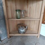 Corner cabinet
