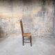 Ensemble de 8 chaises en bois et paille