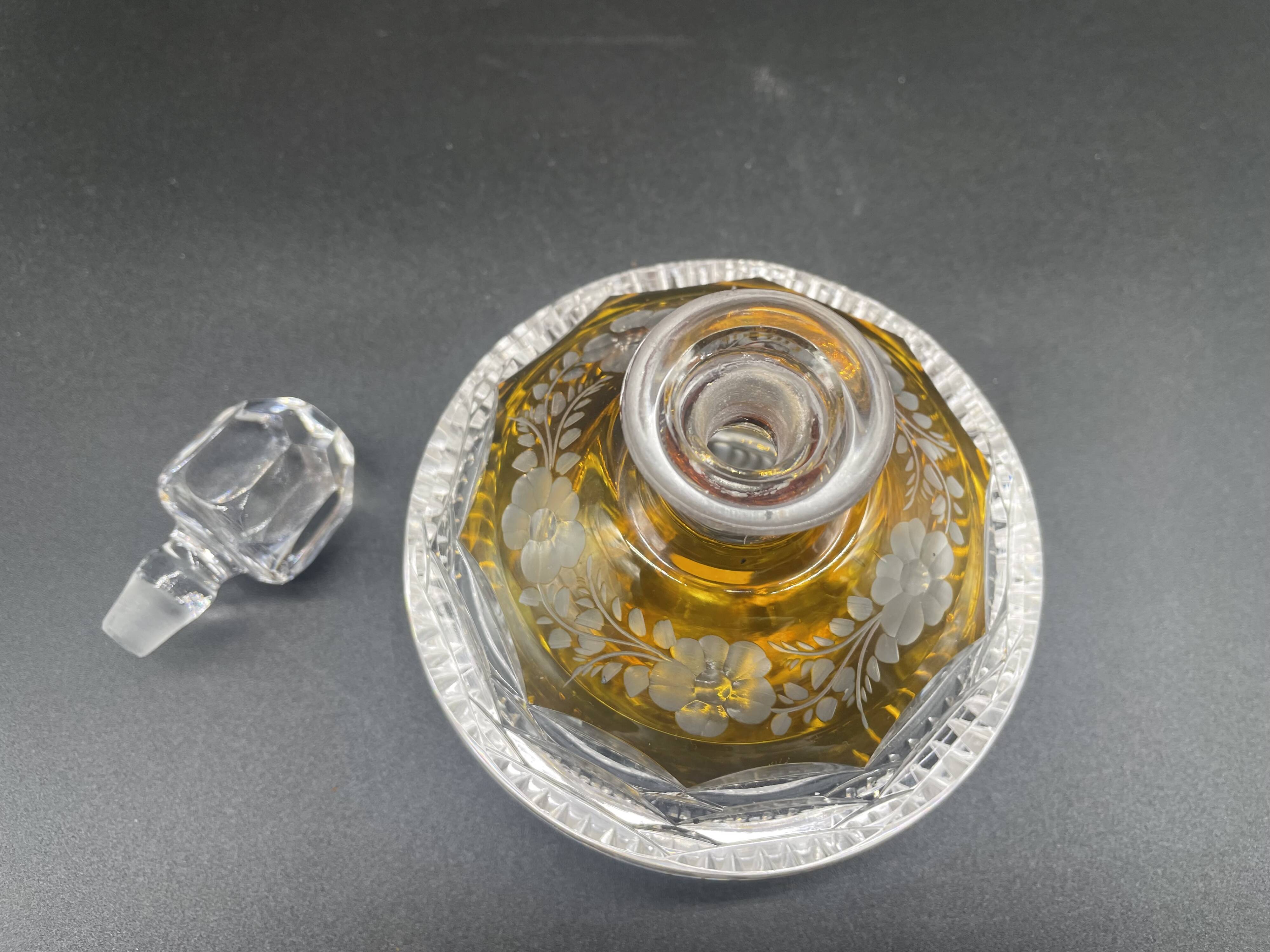 Bohemian crystal bottle, cut and engraved – Frosted floral decoration