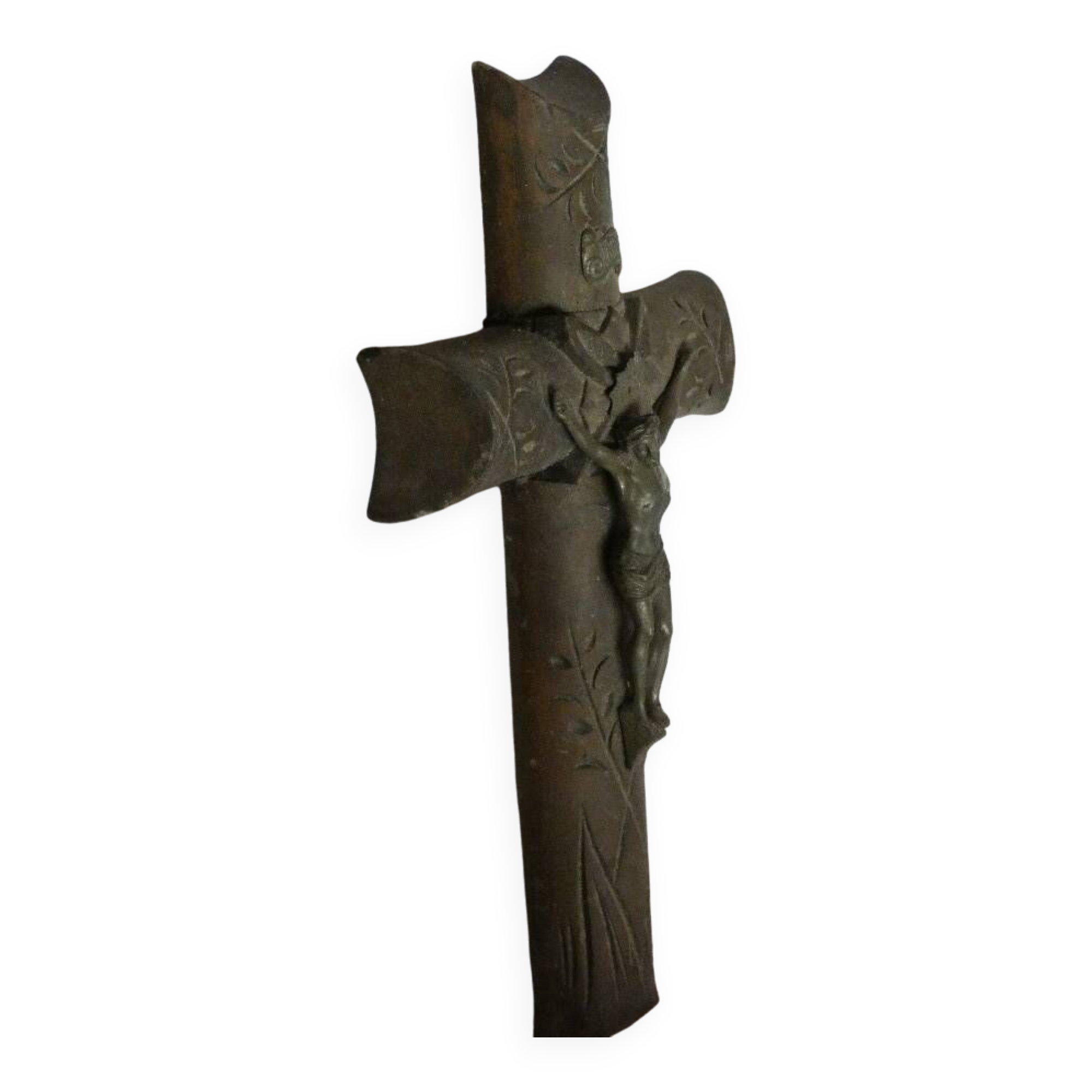 Crucifix mural en bois
