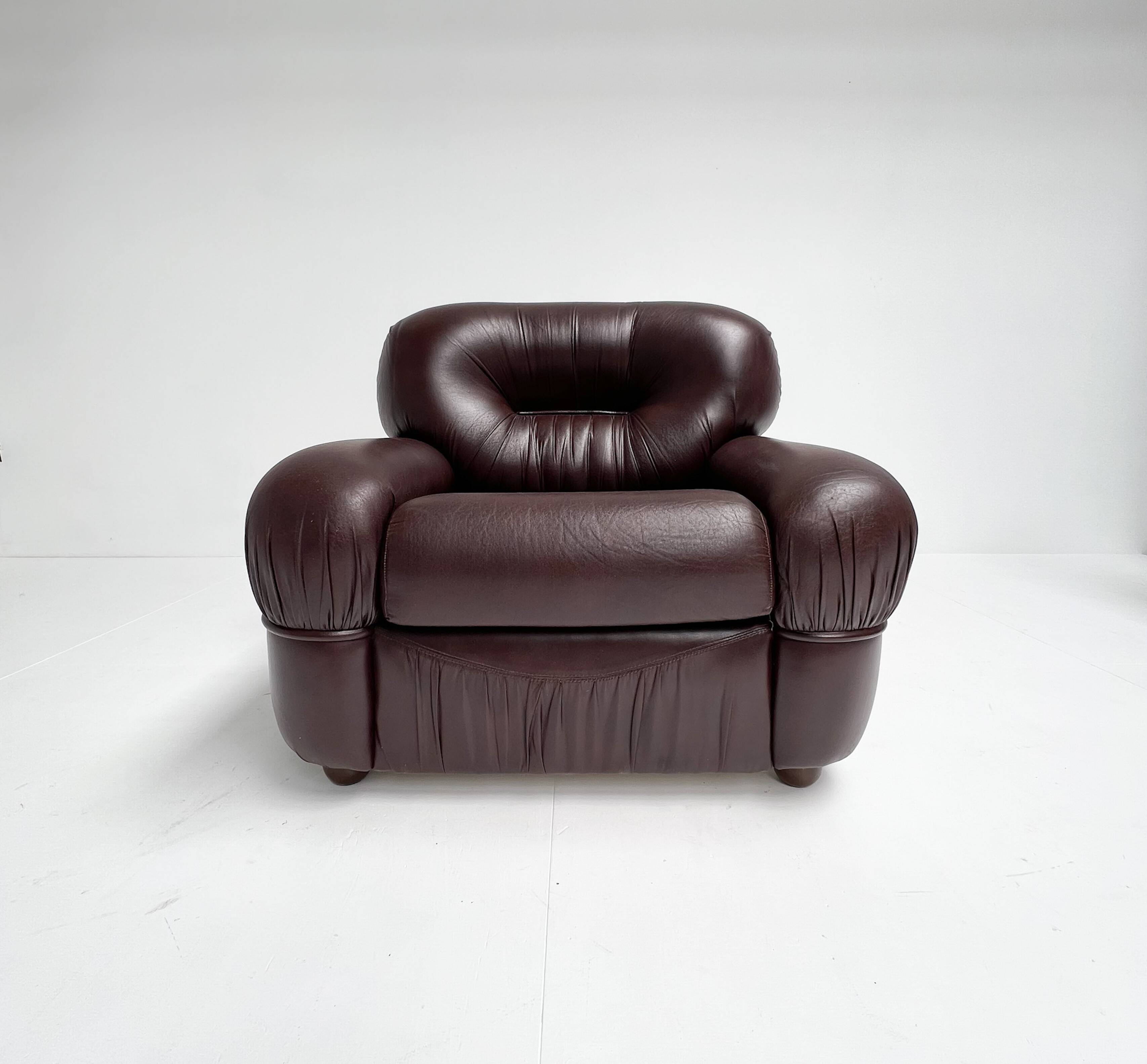 Italian lounge chair attributed to Sapporo, 1970s