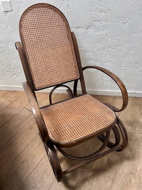 Rocking chair
