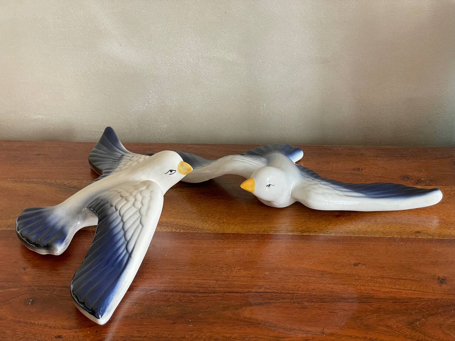 Pair of ceramic seagulls