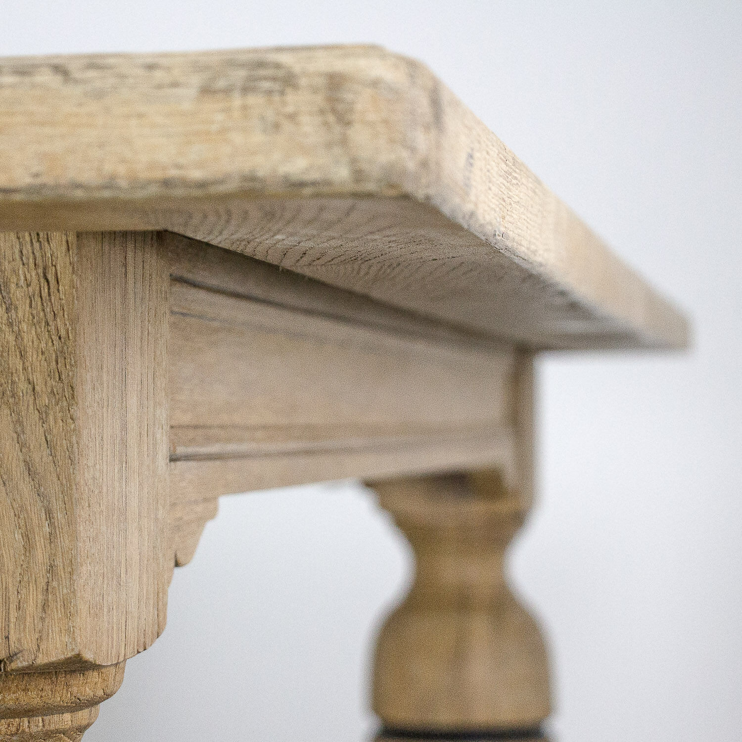 Table à manger en chêne