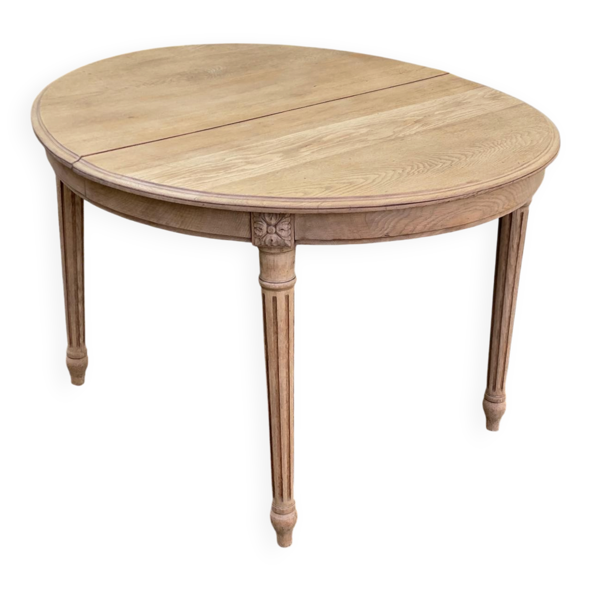 Renovated round Art Deco dining table, extendable, made of solid oak, 145cm.