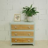 Vintage chest of drawers