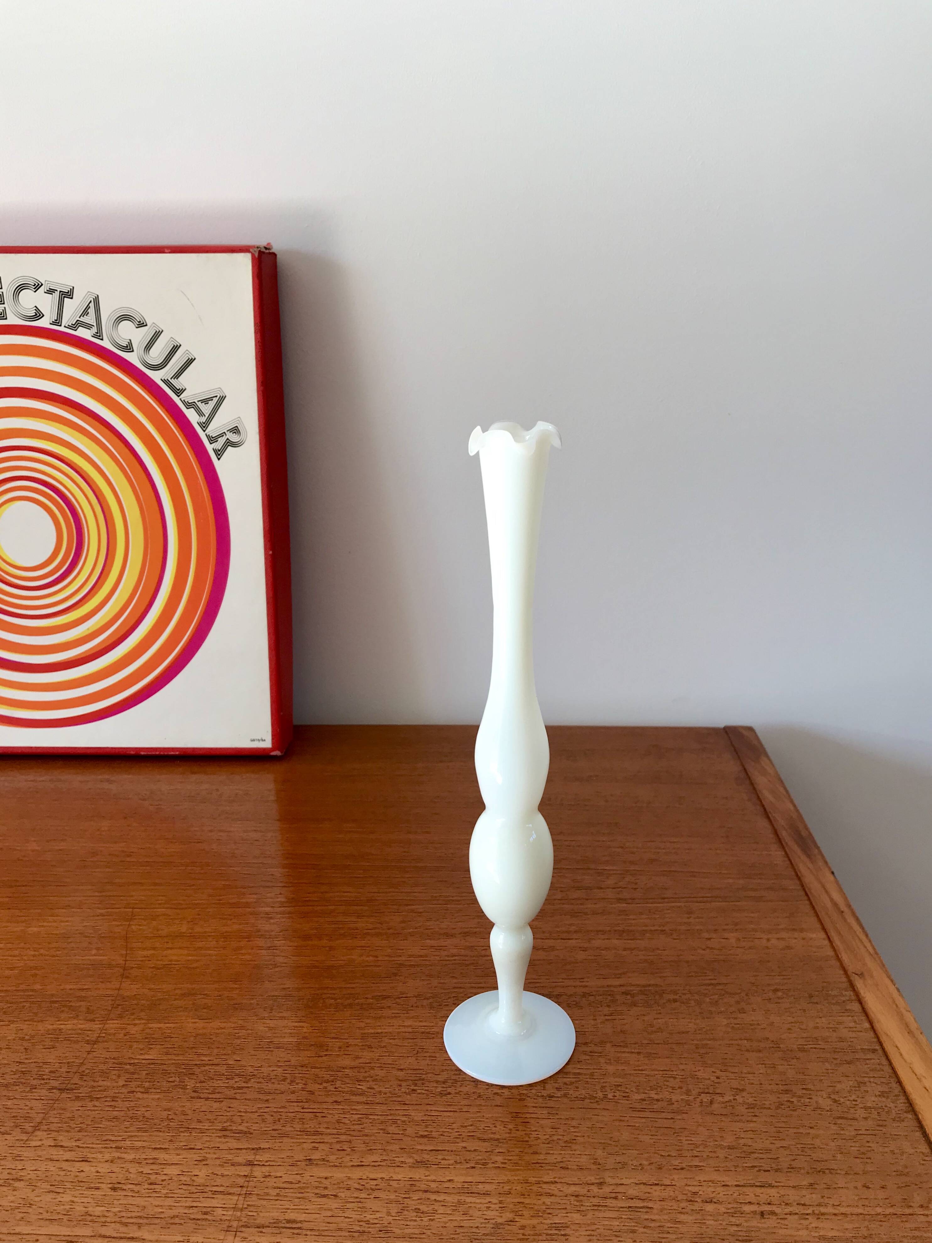 Slender serrated white opaline vase from the 50s and 60s