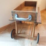 Porte Jeux et Jouet sur roulettes
