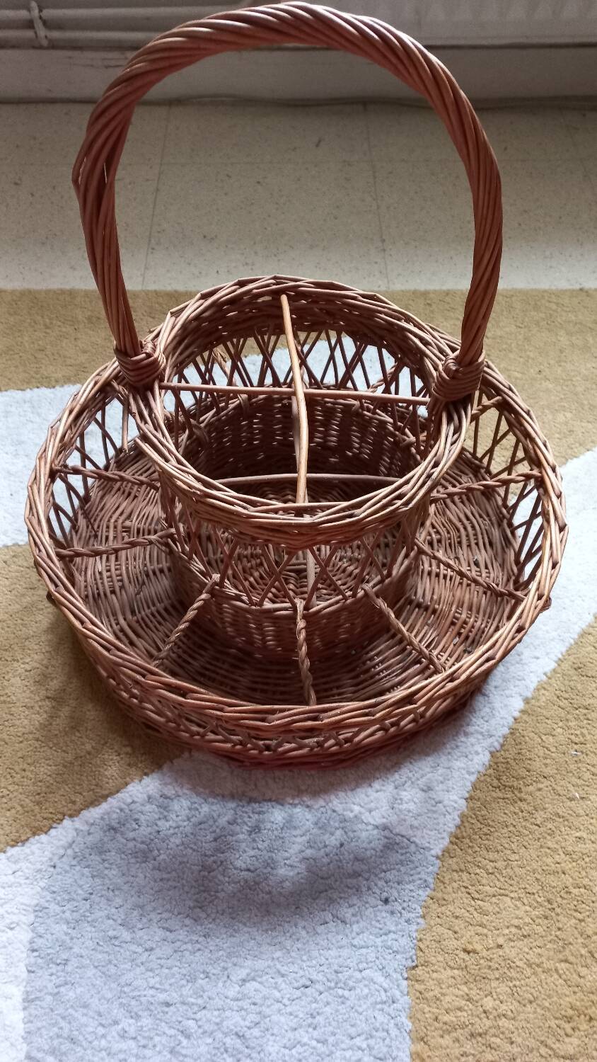 Vintage 50s 60s wicker rattan portable bar