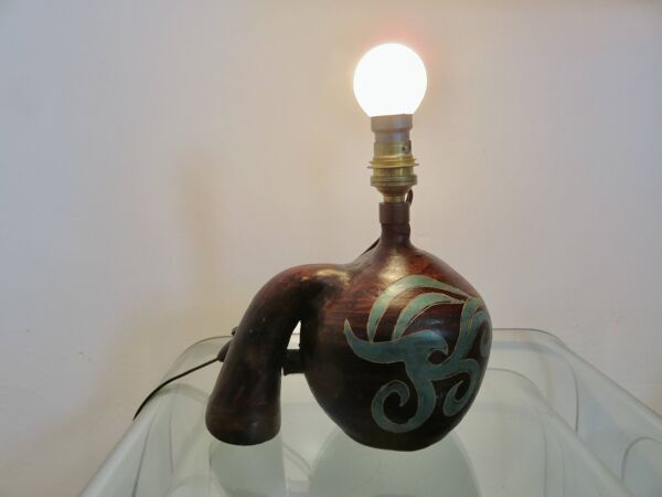 Belle lampe en céramique signée datant des années 50 ou 60