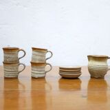 Série de 4 tasses et un pot à lait vintage en grès