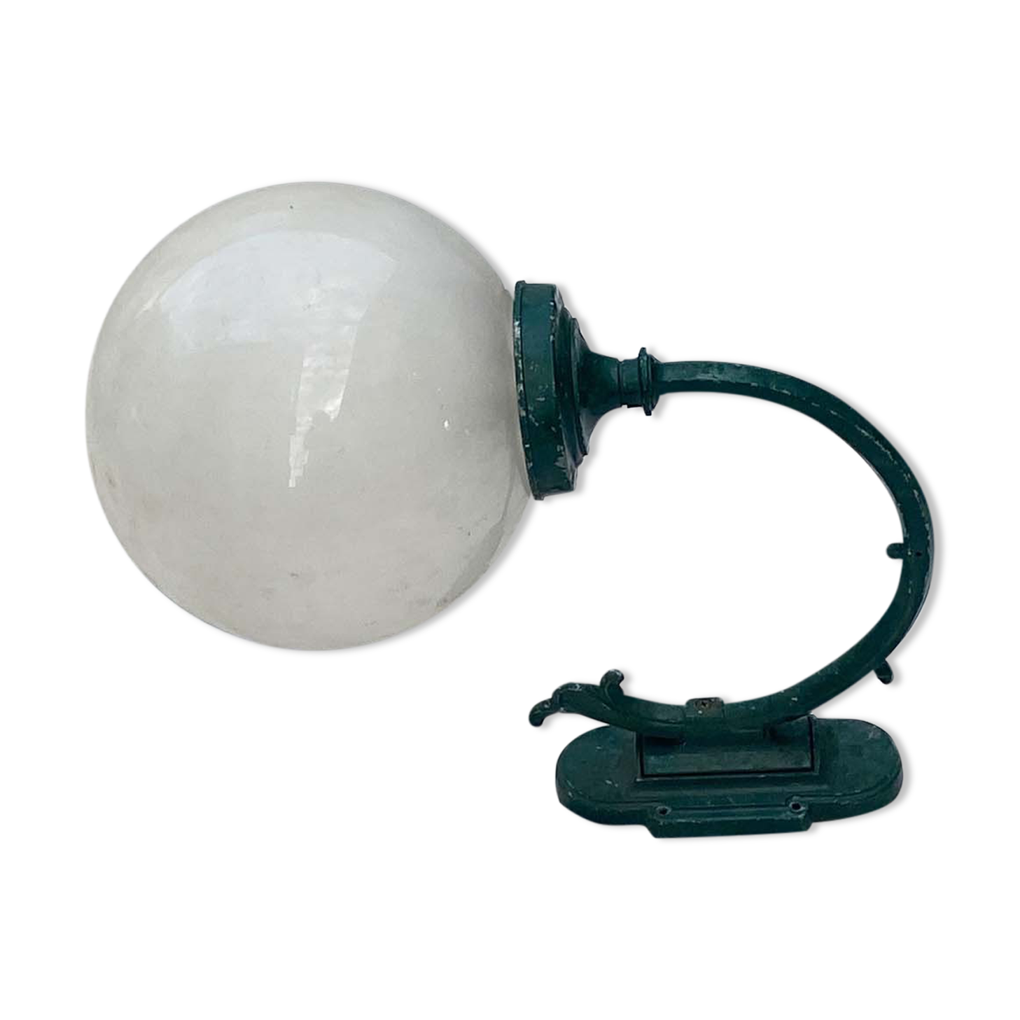 Outdoor wall lamp in cast alluminium, with plastic ball
