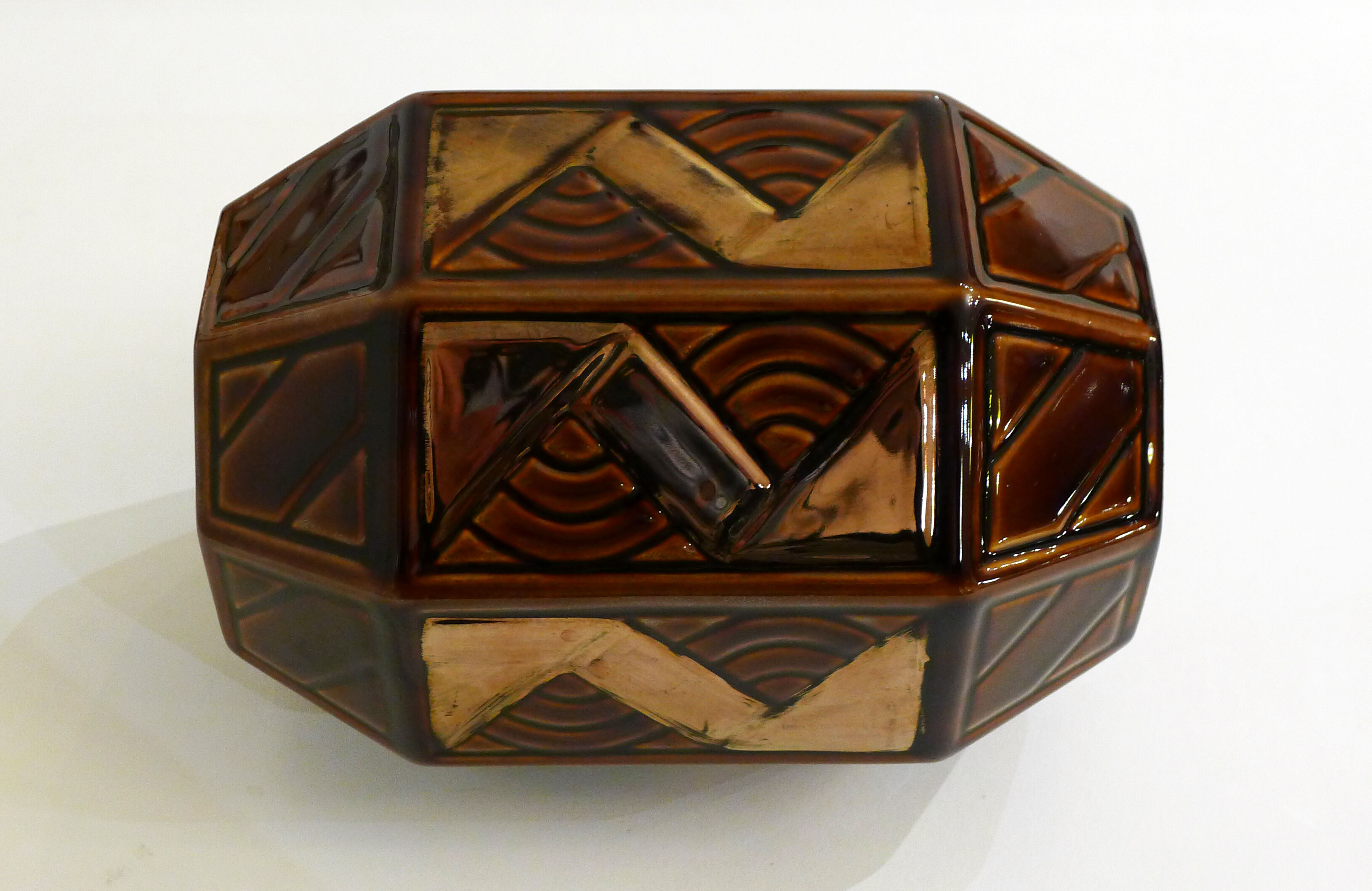 Vase St-Clement copper graphic decoration