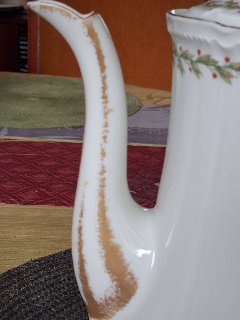 Old coffee pot / teapot in Limoges porcelain