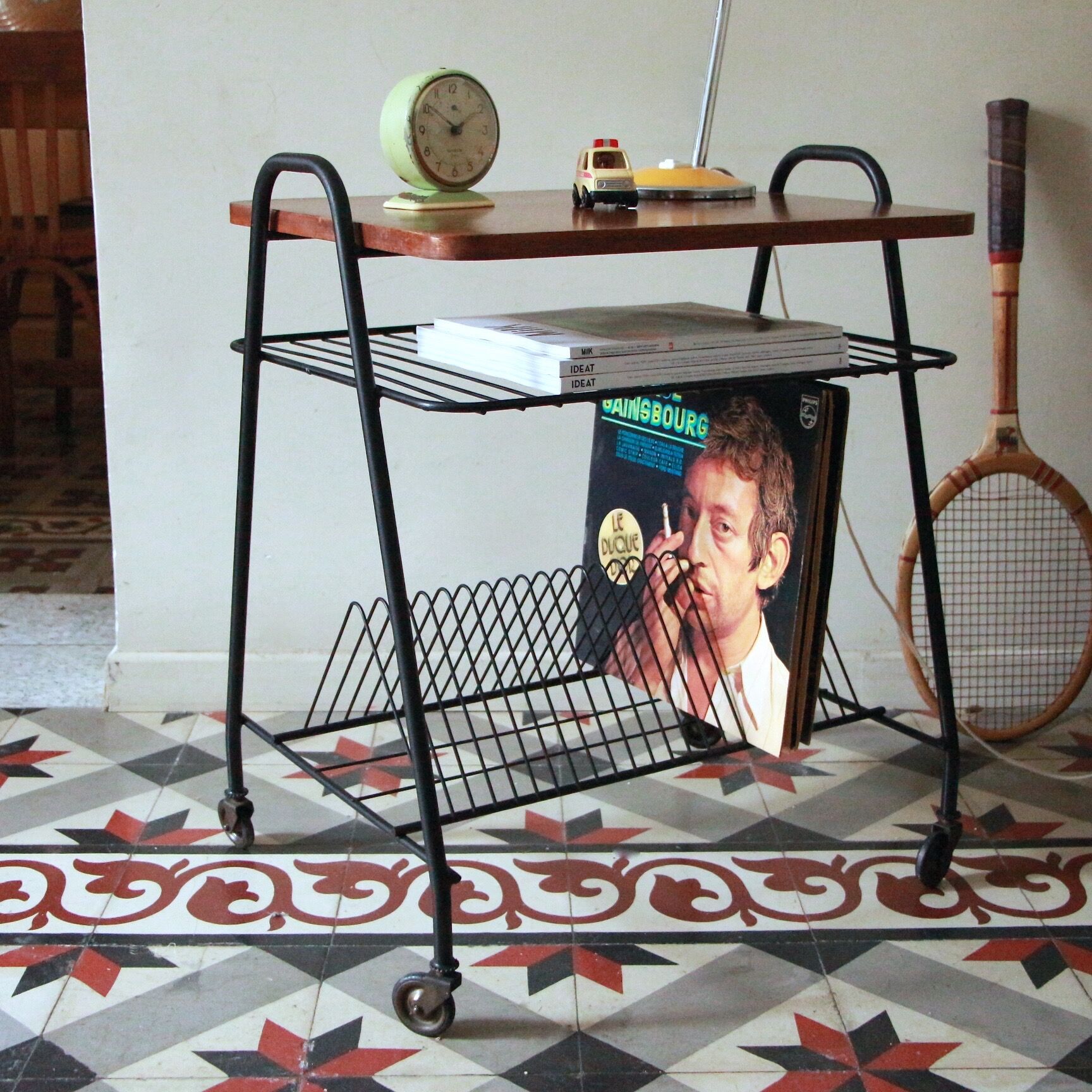 Dessert on wheels, storage-vinyls