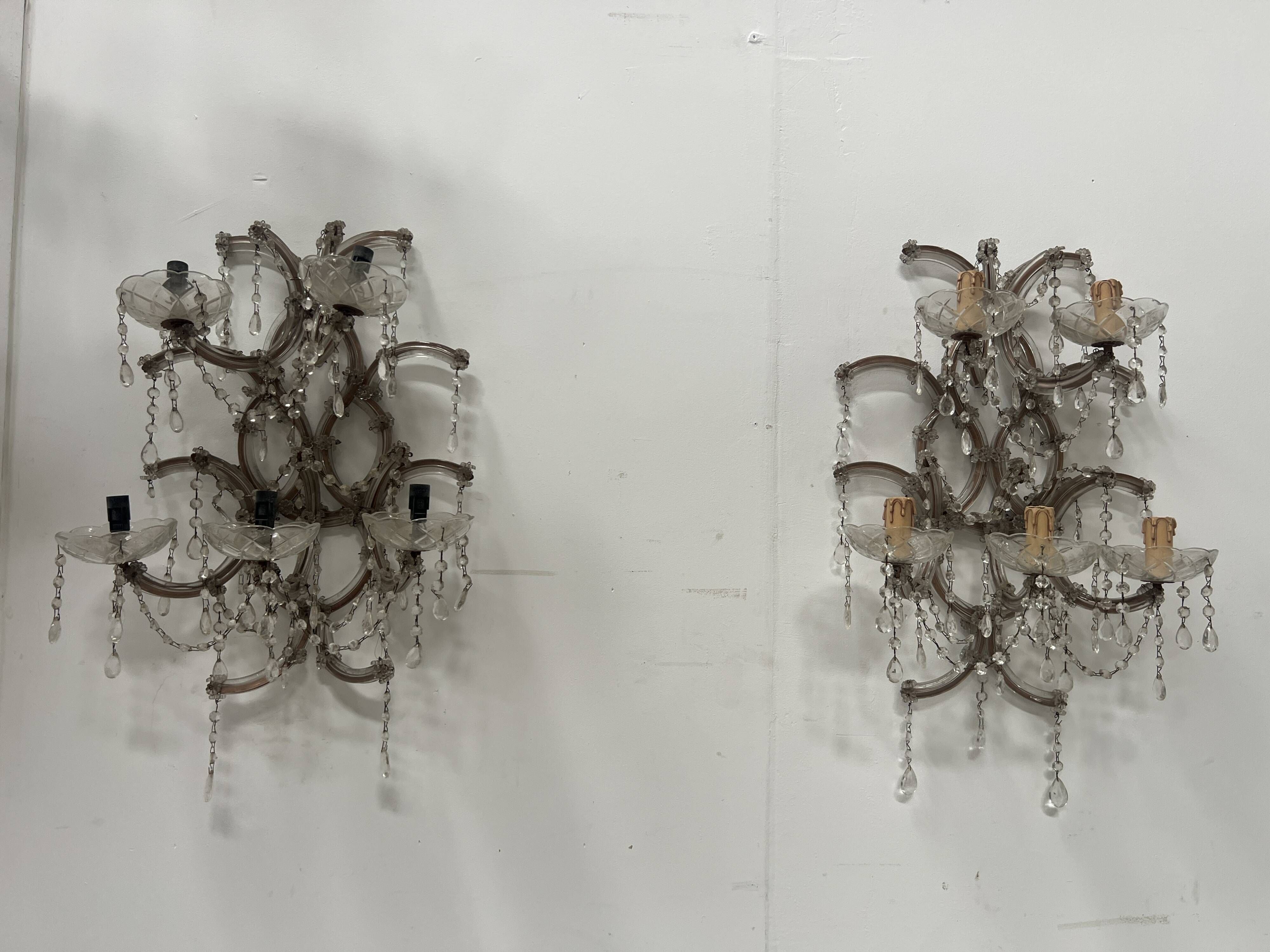 Pair of "Marie Thérèse" wall lights Brass frame glass and pendants 20th century