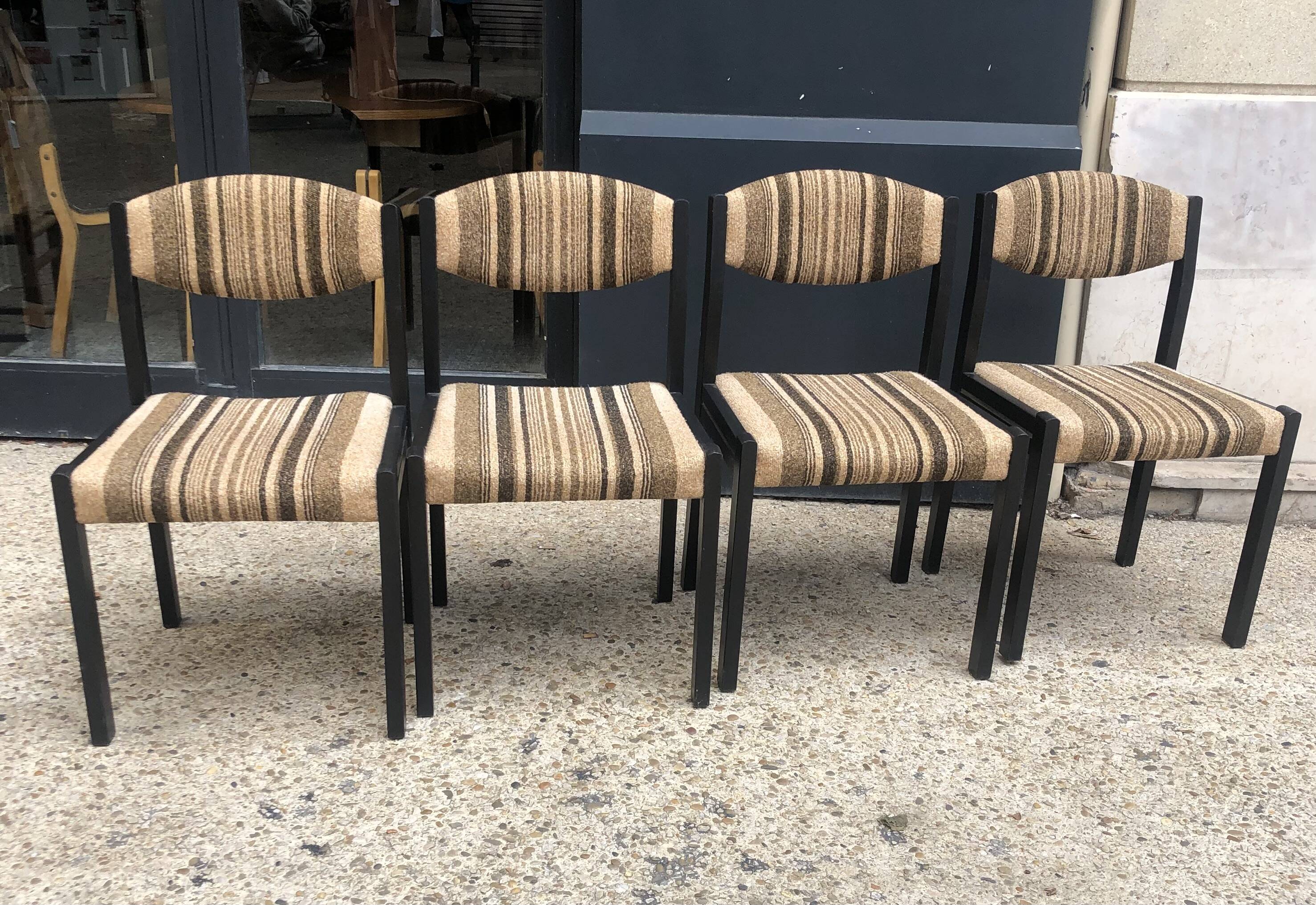 4 Self chairs in wood and fabric