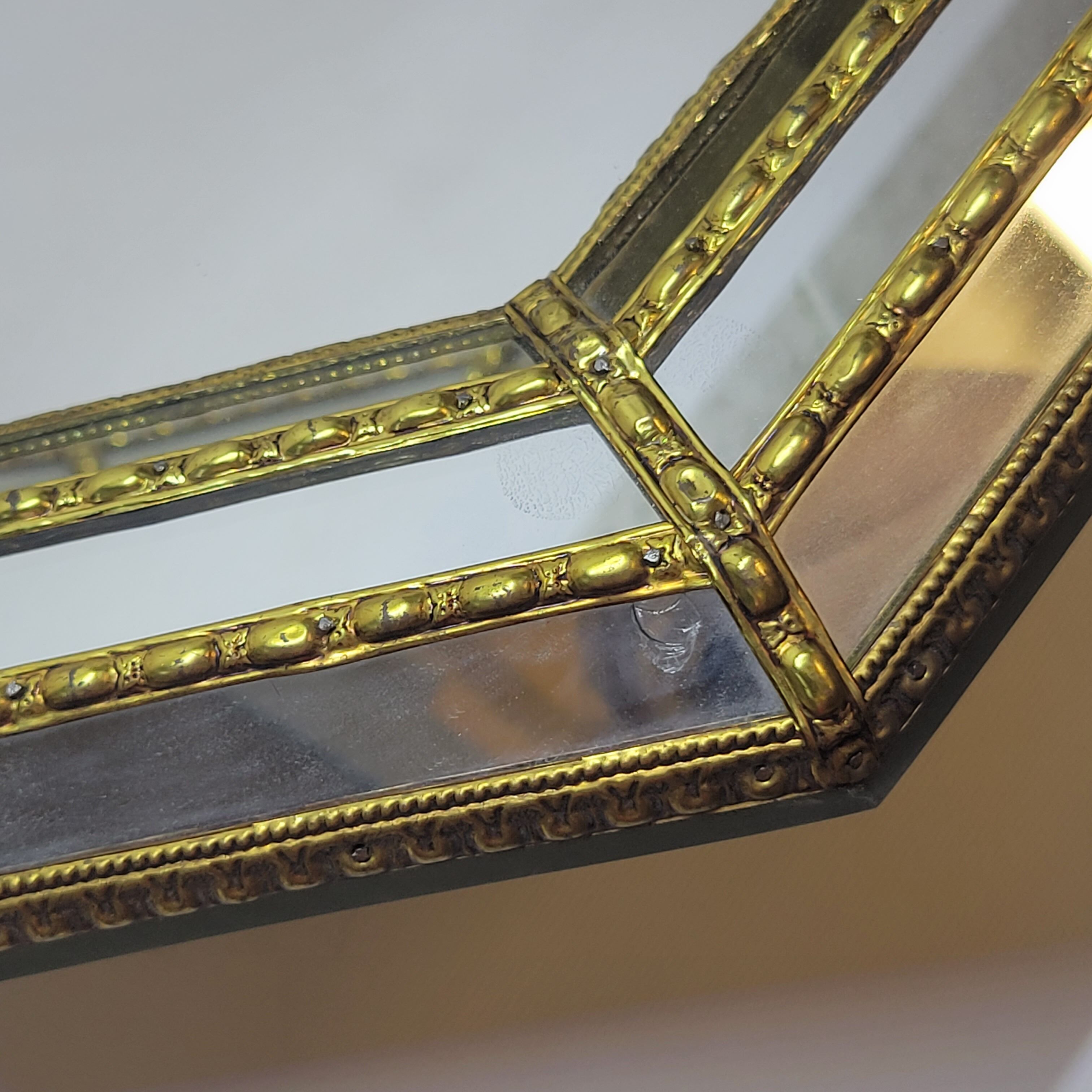 Miroir Mural Octogonal A Facettes Orné De Laiton Style Vénitien