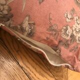 Pink "Indian" rectangular cushion