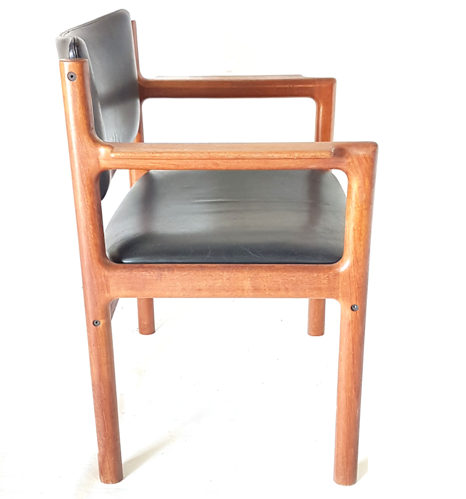 Set of 6 teak and leather armchairs. Denmark 1960s
