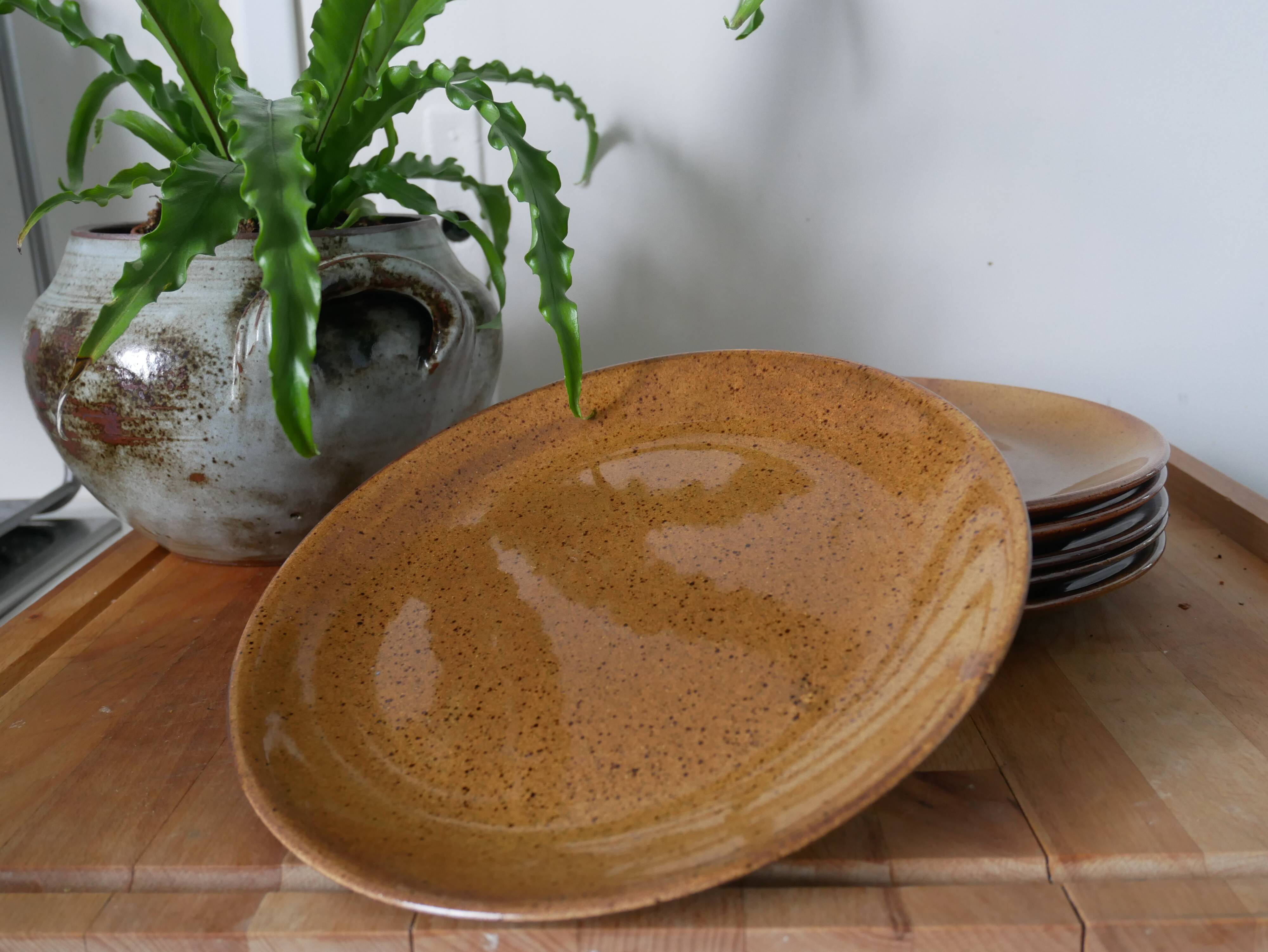 Lot of 6 plates "handmade" in Niderviller earthenware