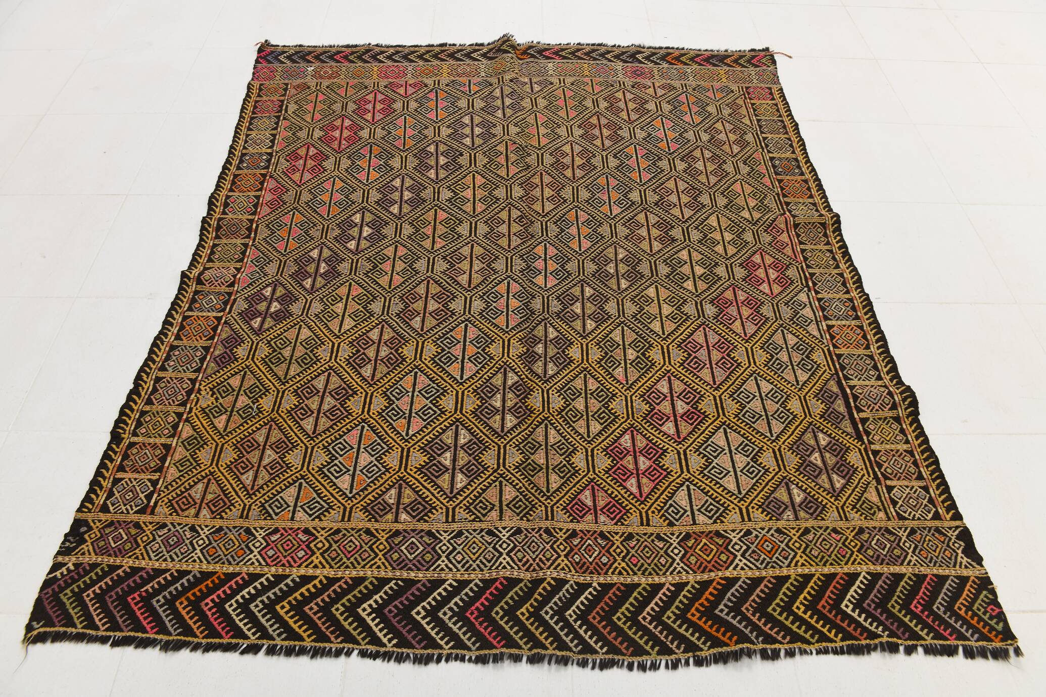 6x7 Turkish Vintage Kilim Rug, 180x207Cm