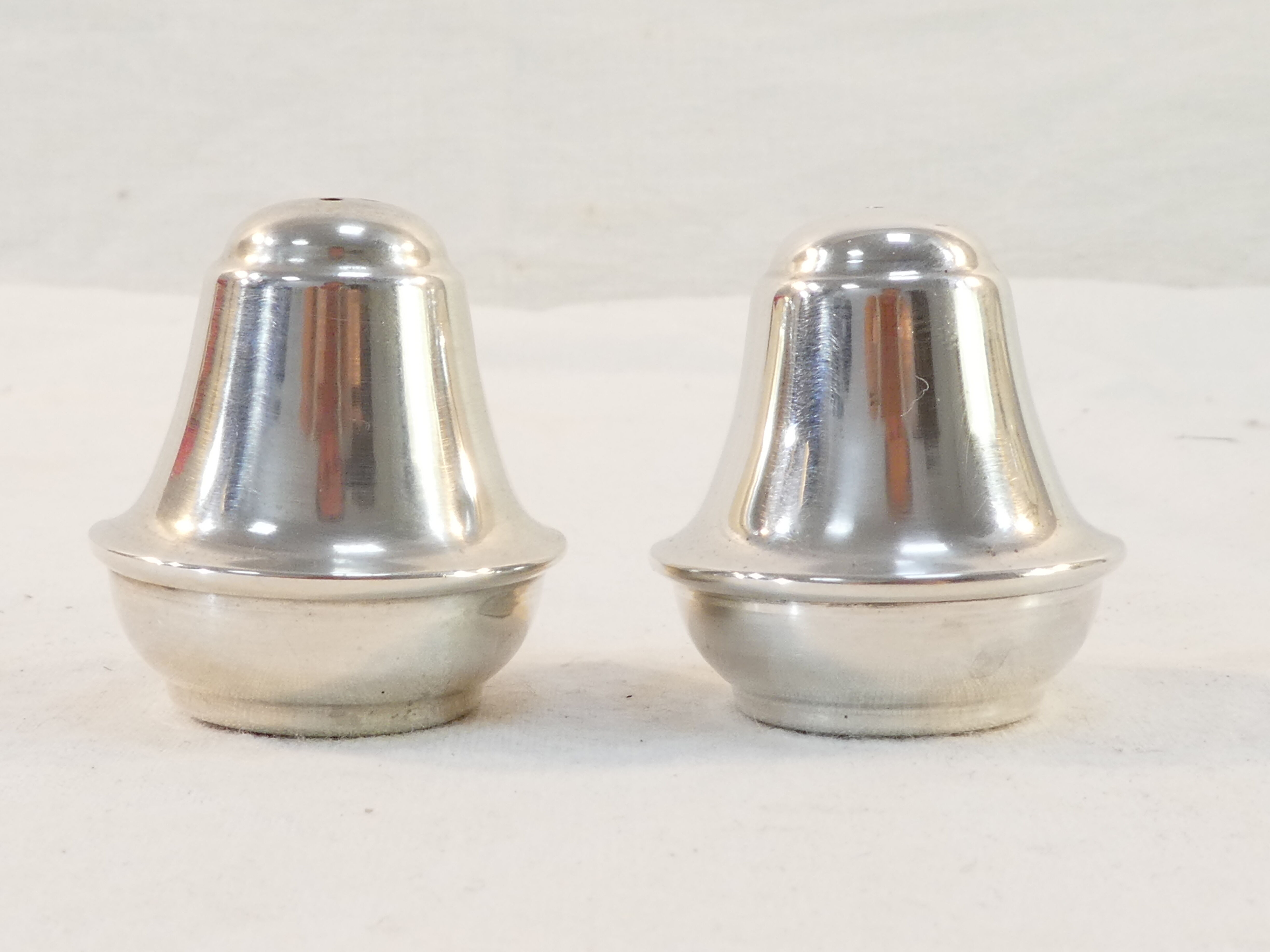 Pair of salt pans and its plate in solid silver 925 montenegro