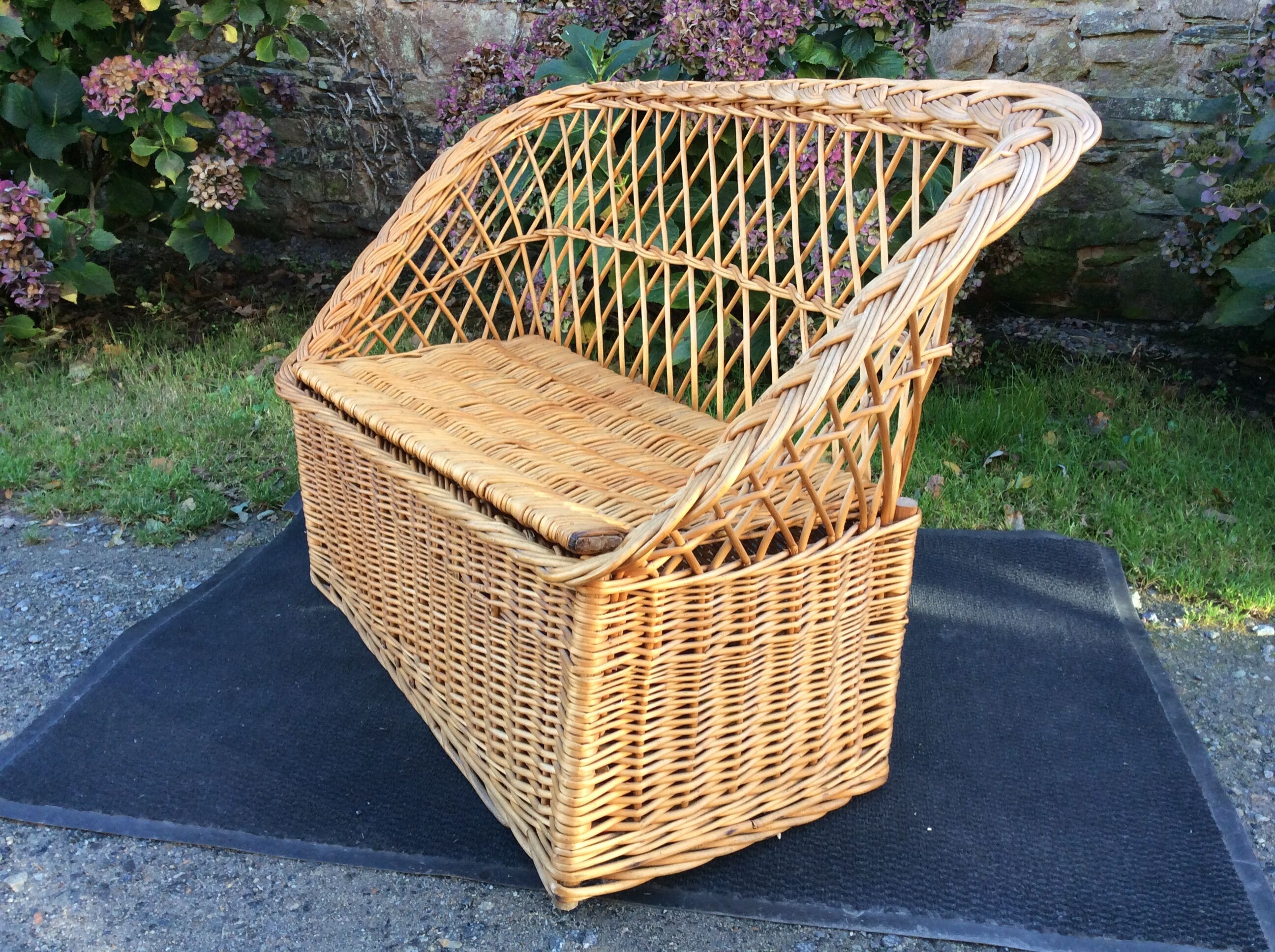 Vintage trunk bench braided rattan