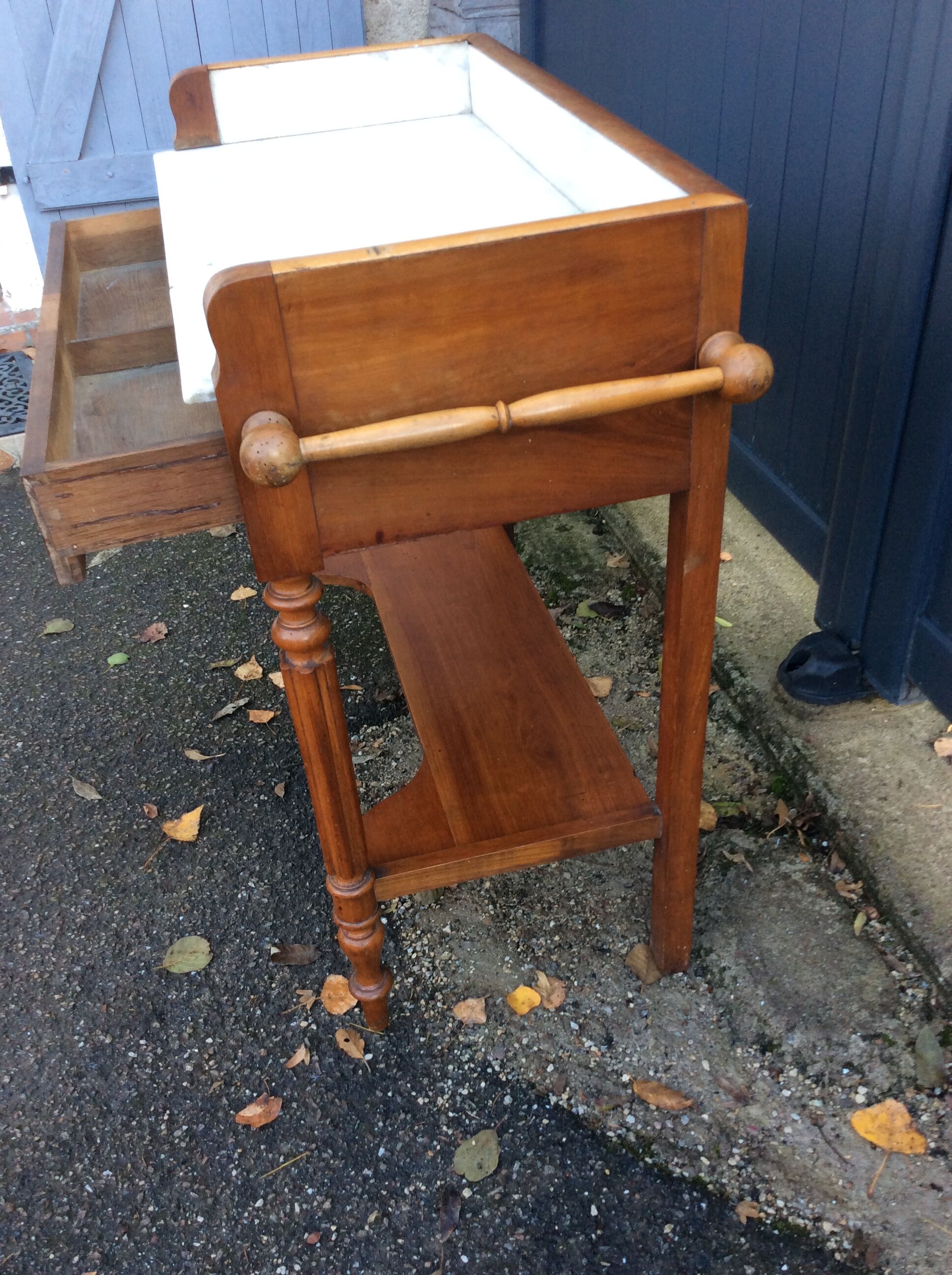 Dressing table time Louis Philippe cherry and marble 1880