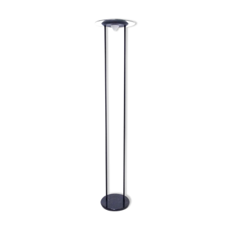 Postmodern 1980s halogen floor lamp, black lacquered metal structure with glass light diffusor