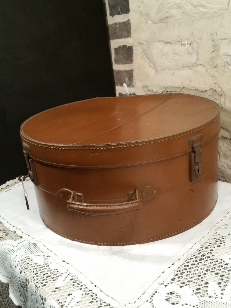Boite à chapeau