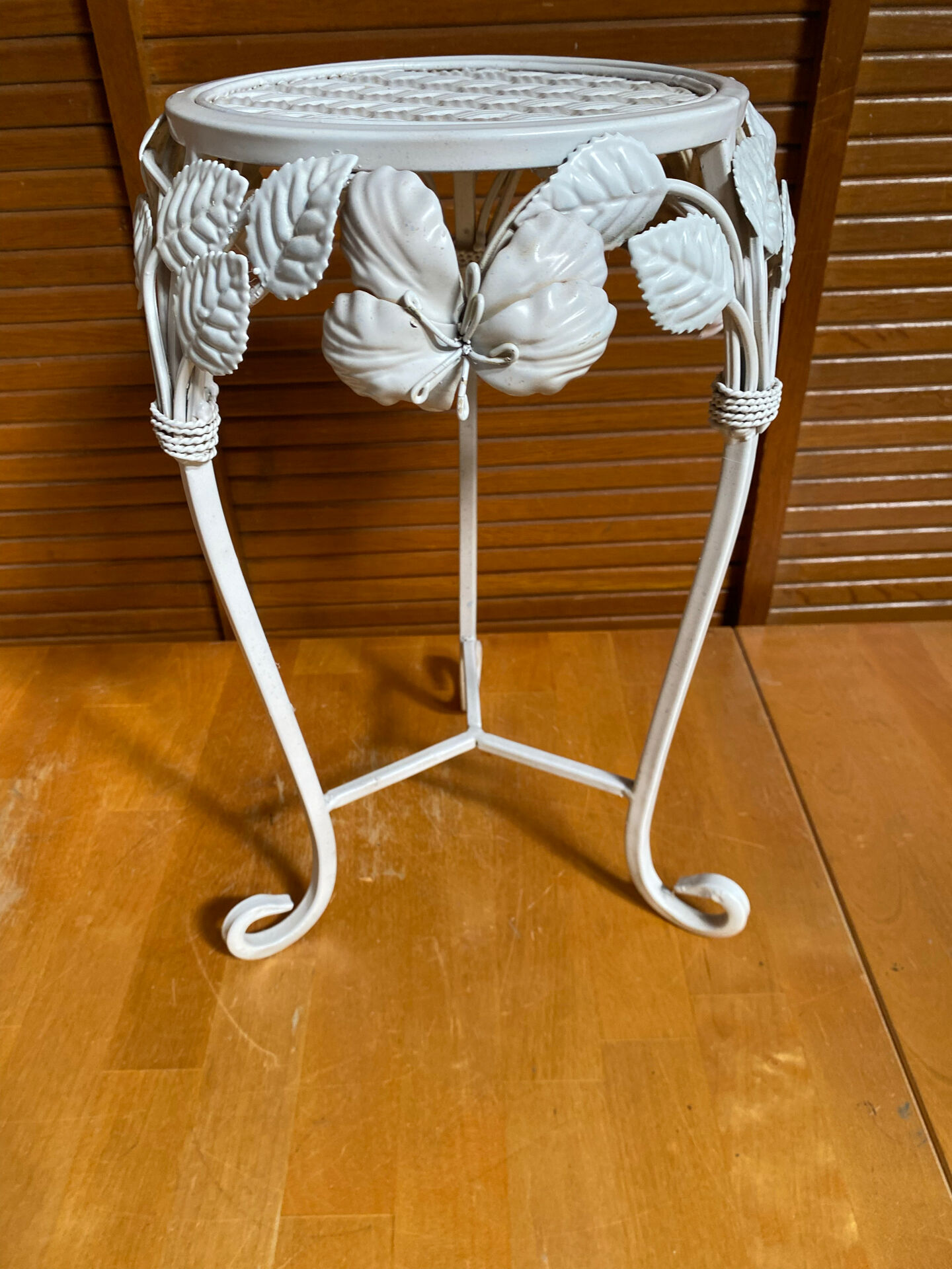 Table Appoint Guéridon Ancien Métal Blanc Décor Fleurs Vintage #E383