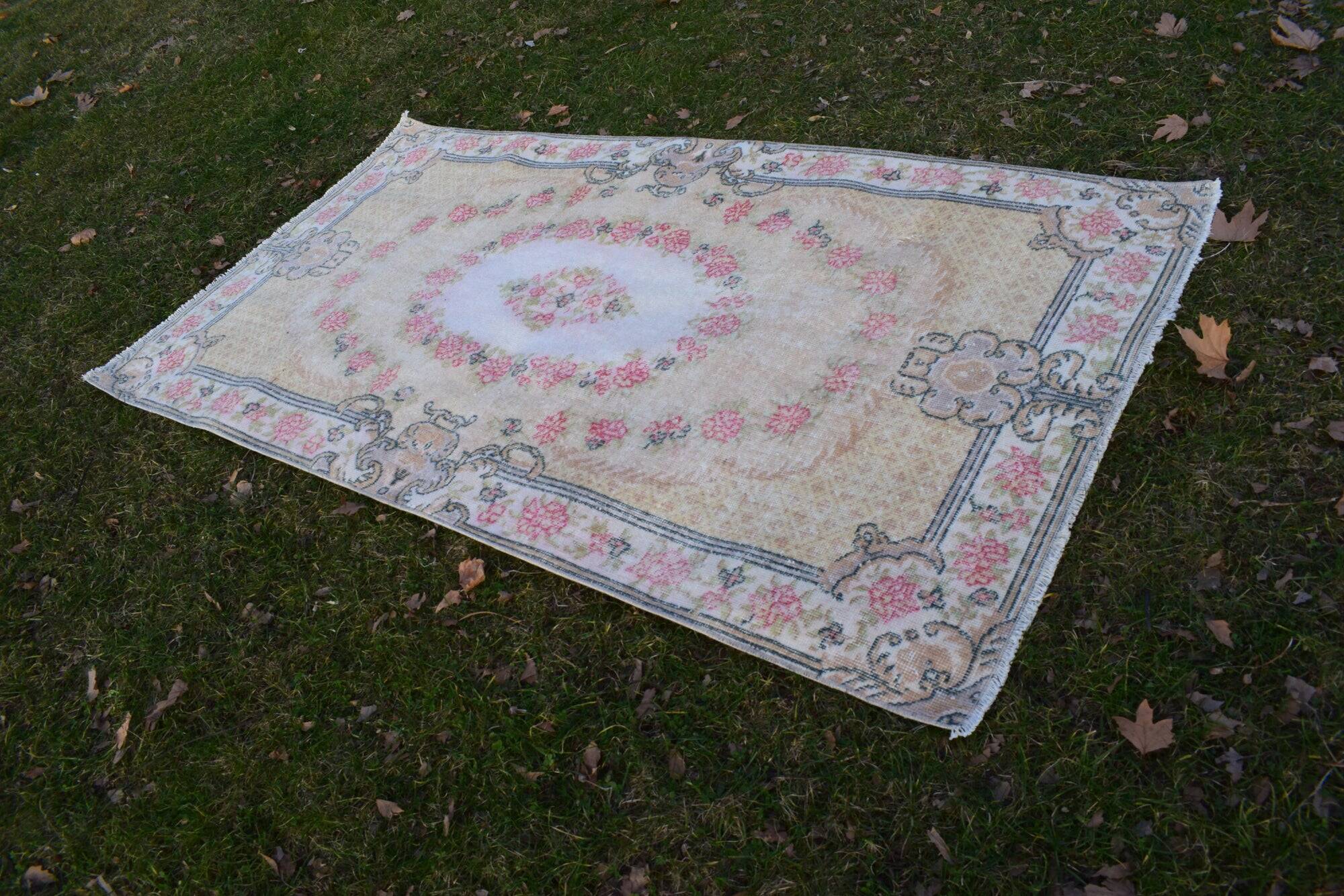 Vintage Turkish handmade rug 114x210 cm