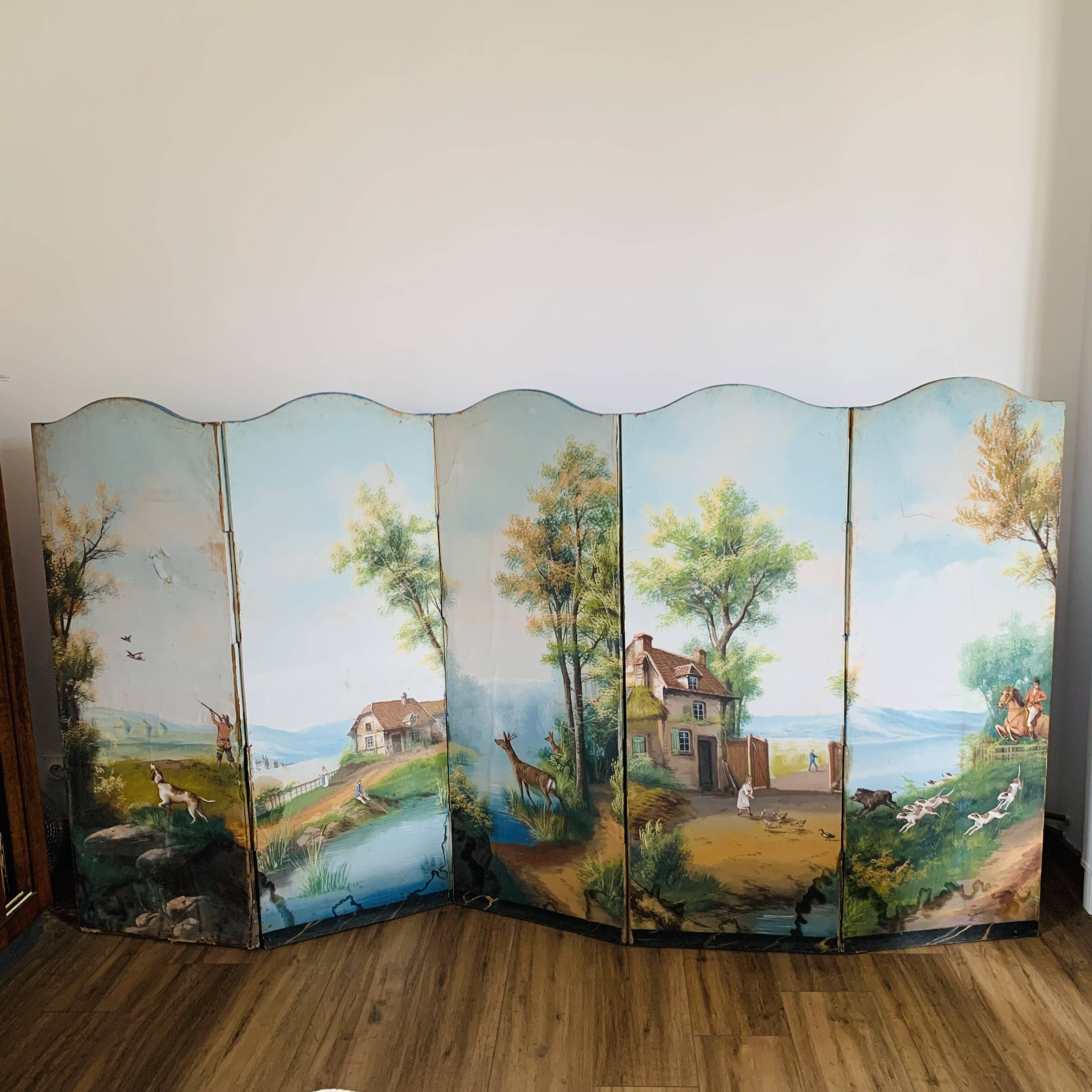Screen made of painted canvas
