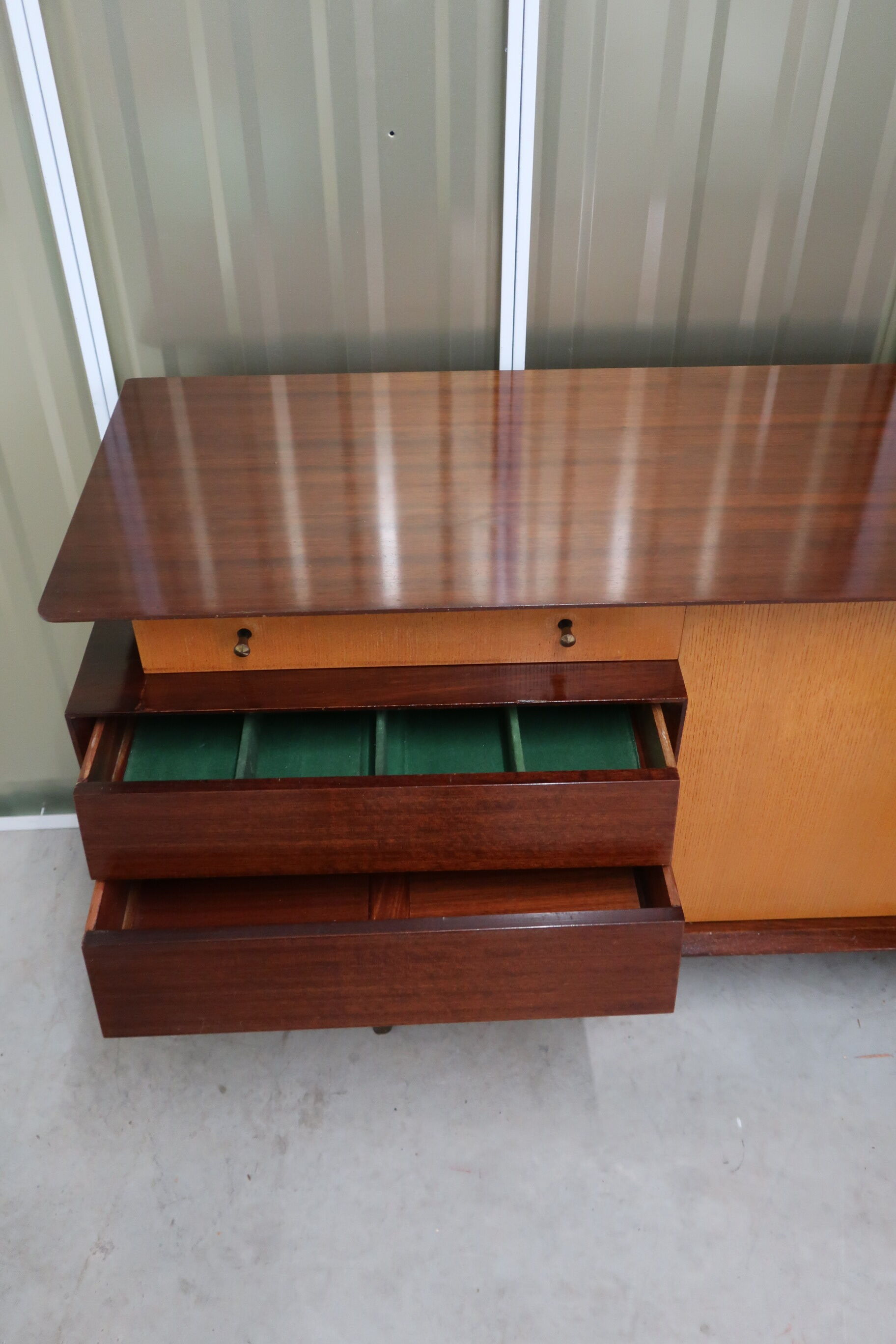 Teak thread of the 60s