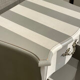 Petite commode rayee