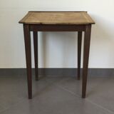 Small children's desk