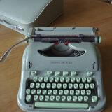 Hermes 3000 typewriter