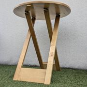 Table pliante design “Suzy” Adrian Reed bois blond vintage 80