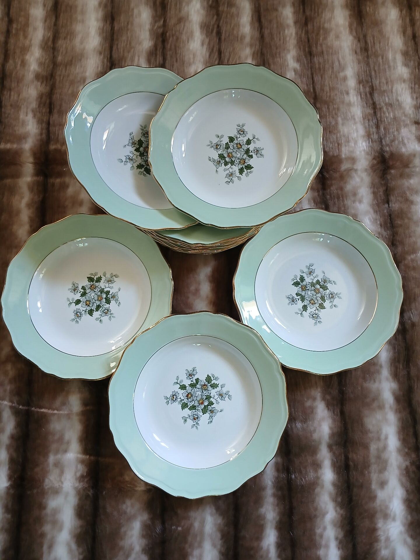 12 antique deep plates "Saint Tropez"