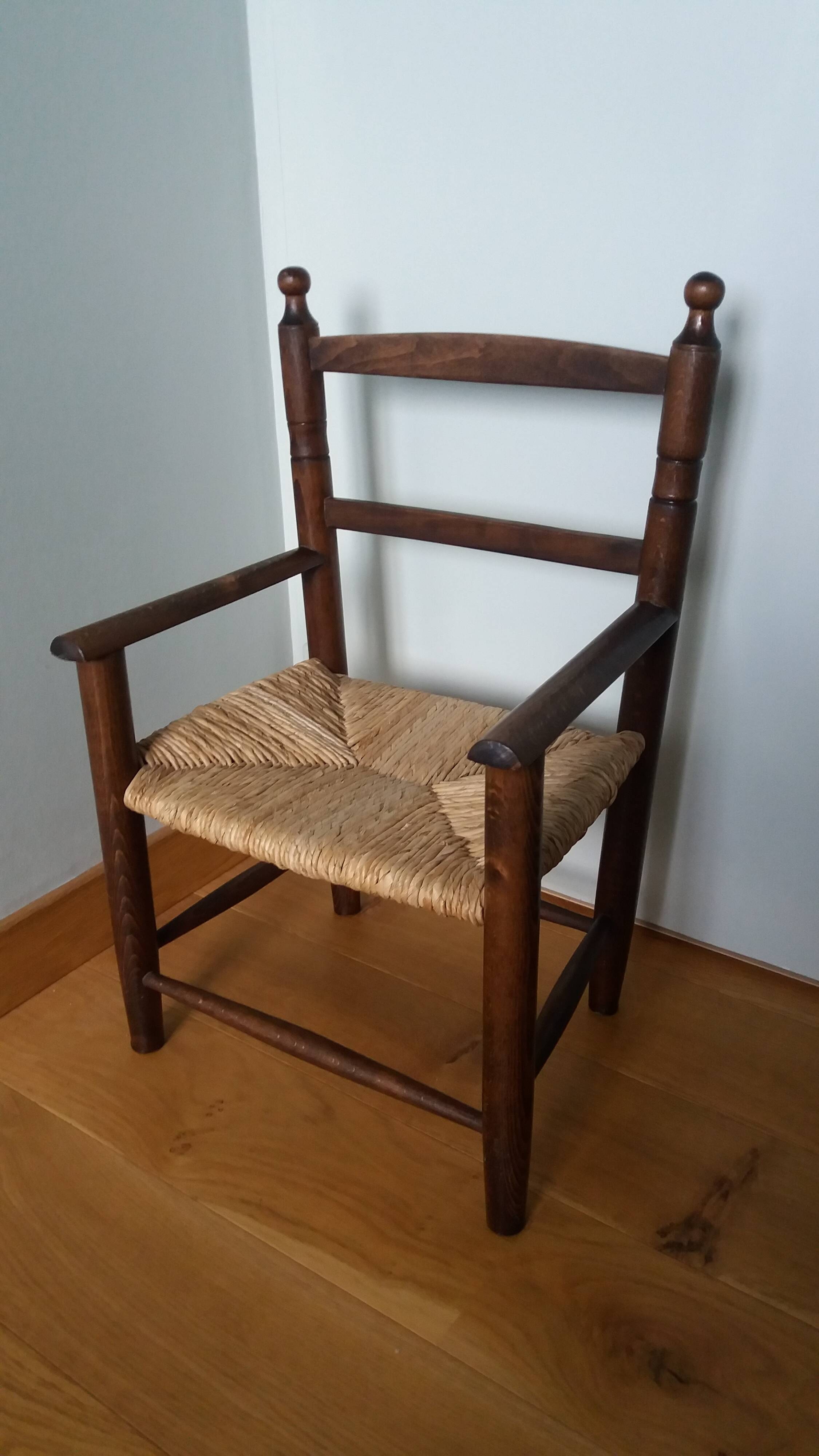 Children's straw armchair