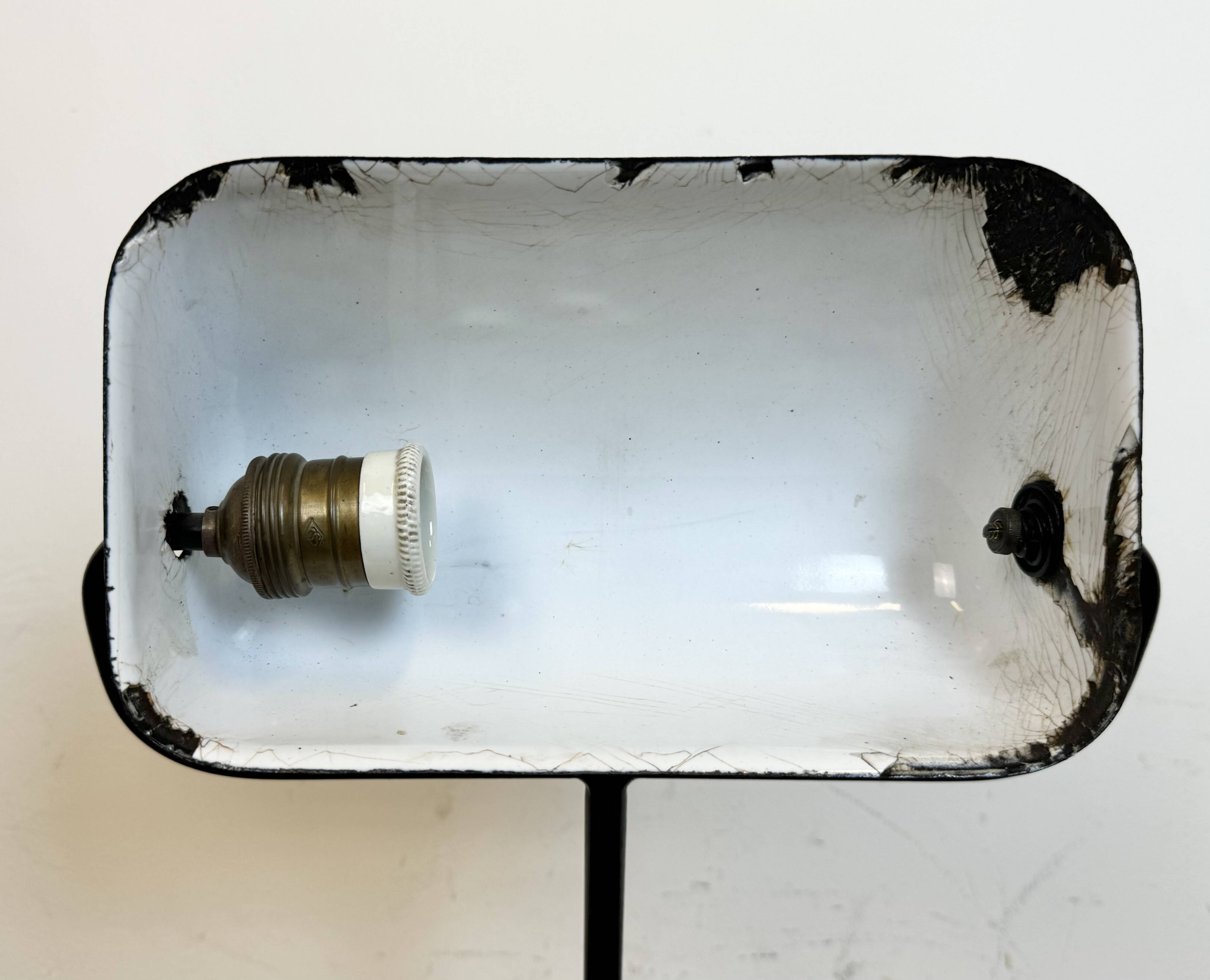 Lampe de Banque Vintage en Émail Vert de BUR, 1930s