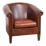 Comfortable, Spacious Sheepskin Leather Club Chair with a Loose Seat Cushion