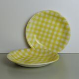 Set of two yellow and white Salins gingham plates