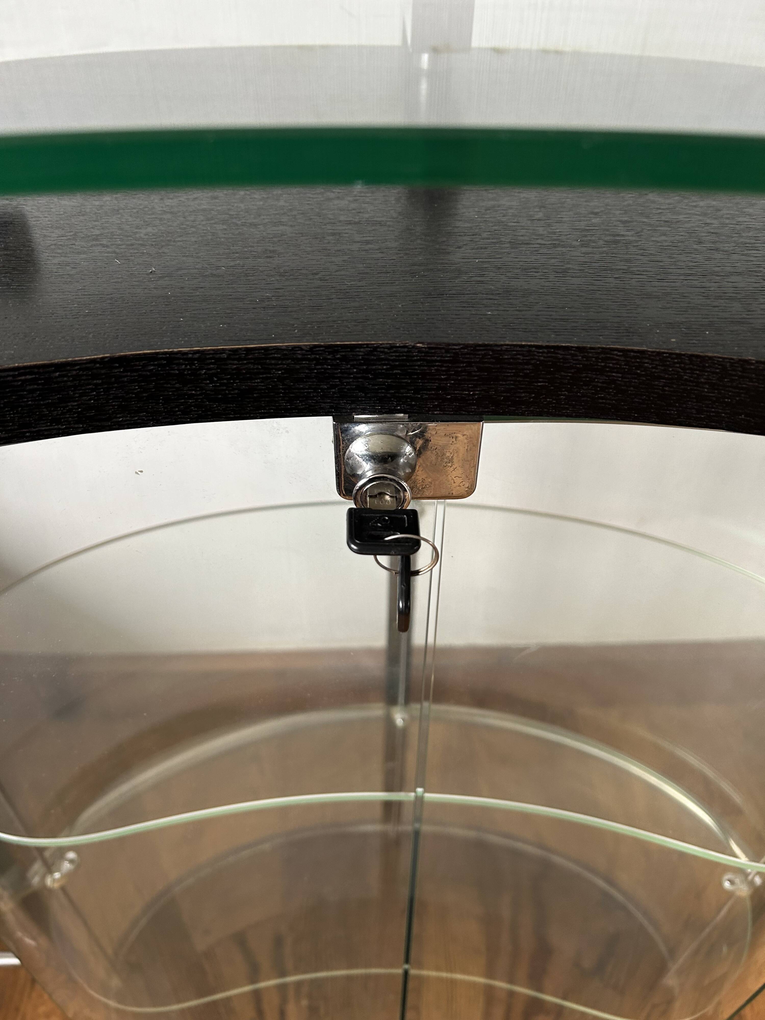 Rounded bar in tempered glass 1980