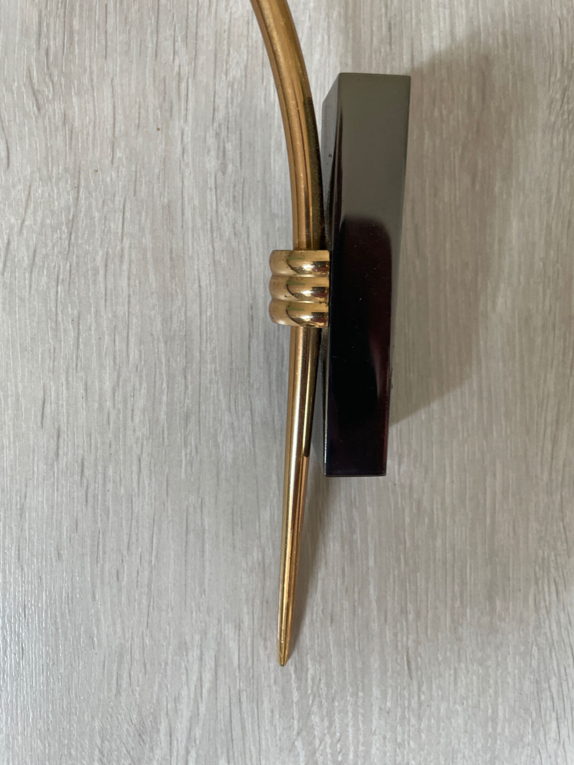 Pair of 1950 sconces in brass and opaque glass