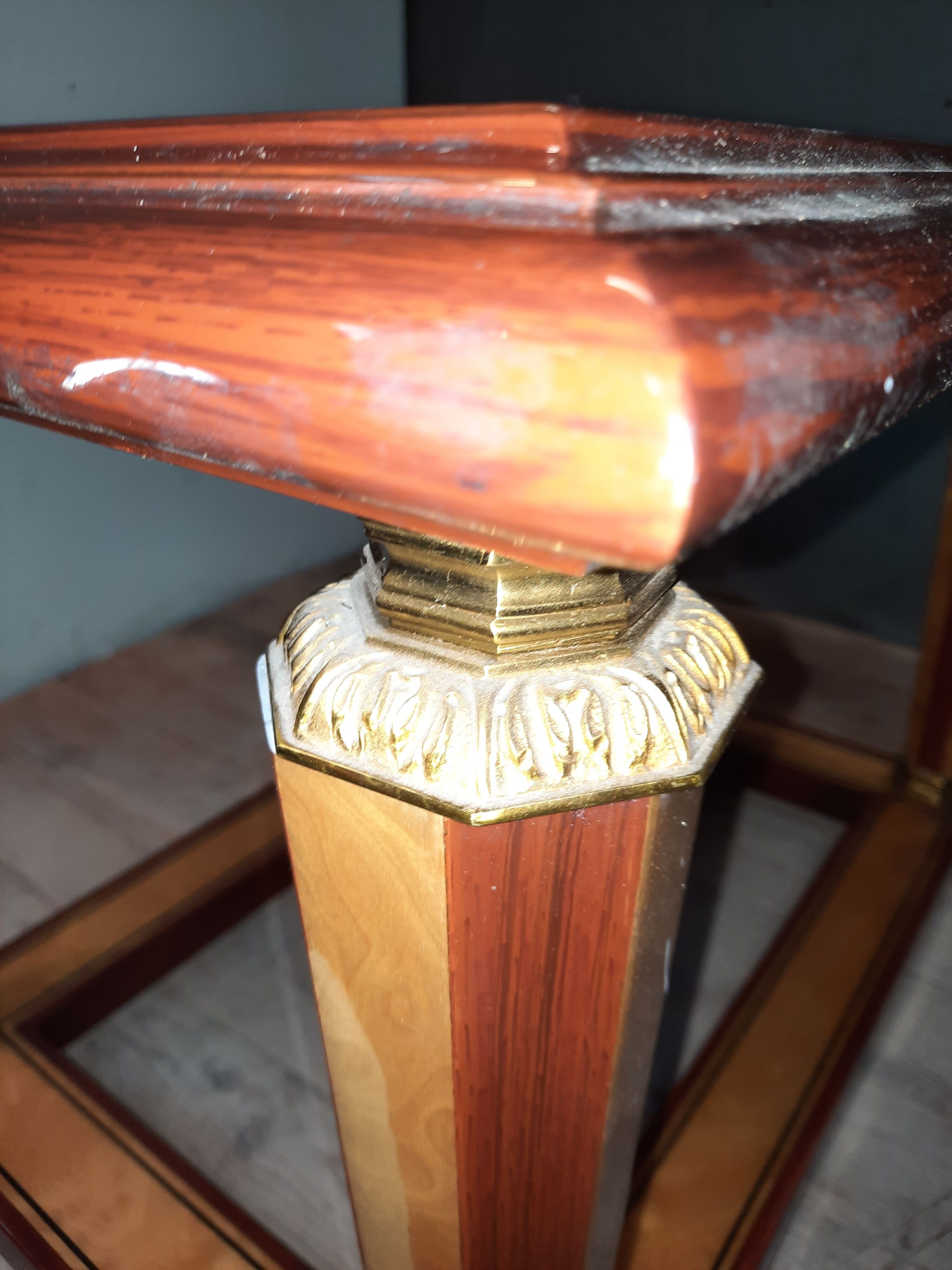 Pair of modern sofa tips