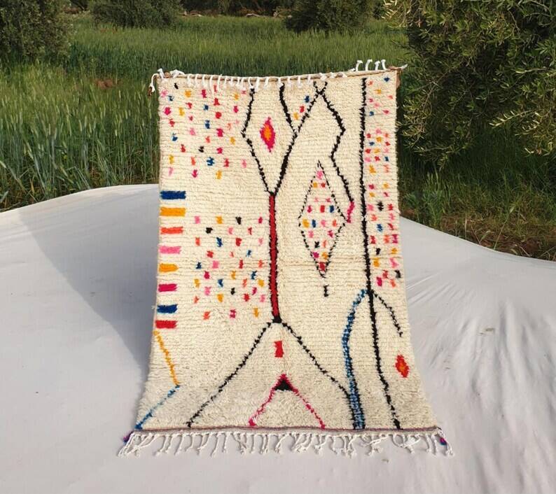 Berber rug in natural wool 250cm x 150cm